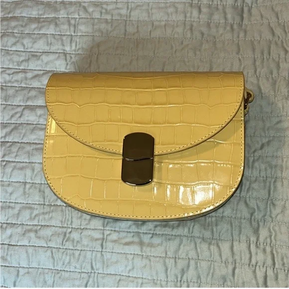 NWOT Sézane | Claude Bag in Buttercup Croco - Picture 2 of 2